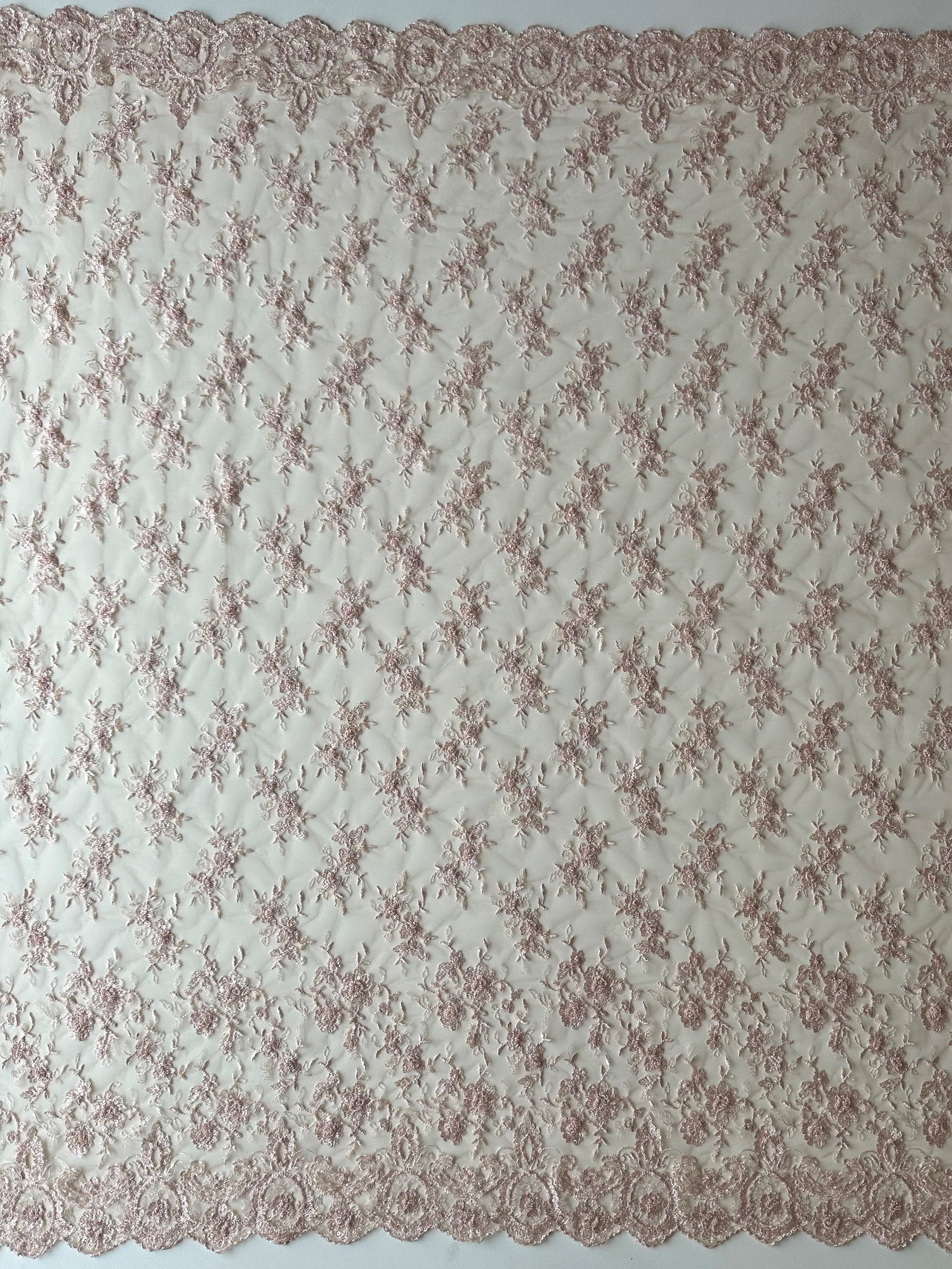 Nude Perlenstickerei - Saftig