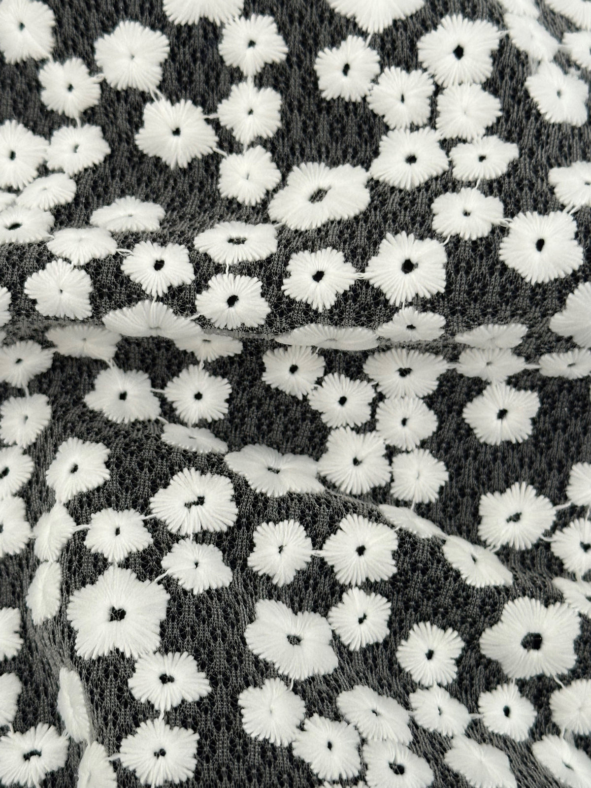 Elfenbeinfarbene, bestickte Blumenspitze - Molly (CF)