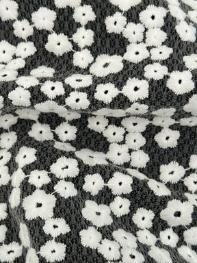 Elfenbeinfarbene, bestickte Blumenspitze - Molly (CF)