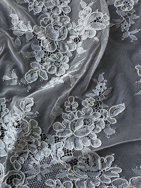 Elfenbeinfarbene Kordelspitze – Lehrer