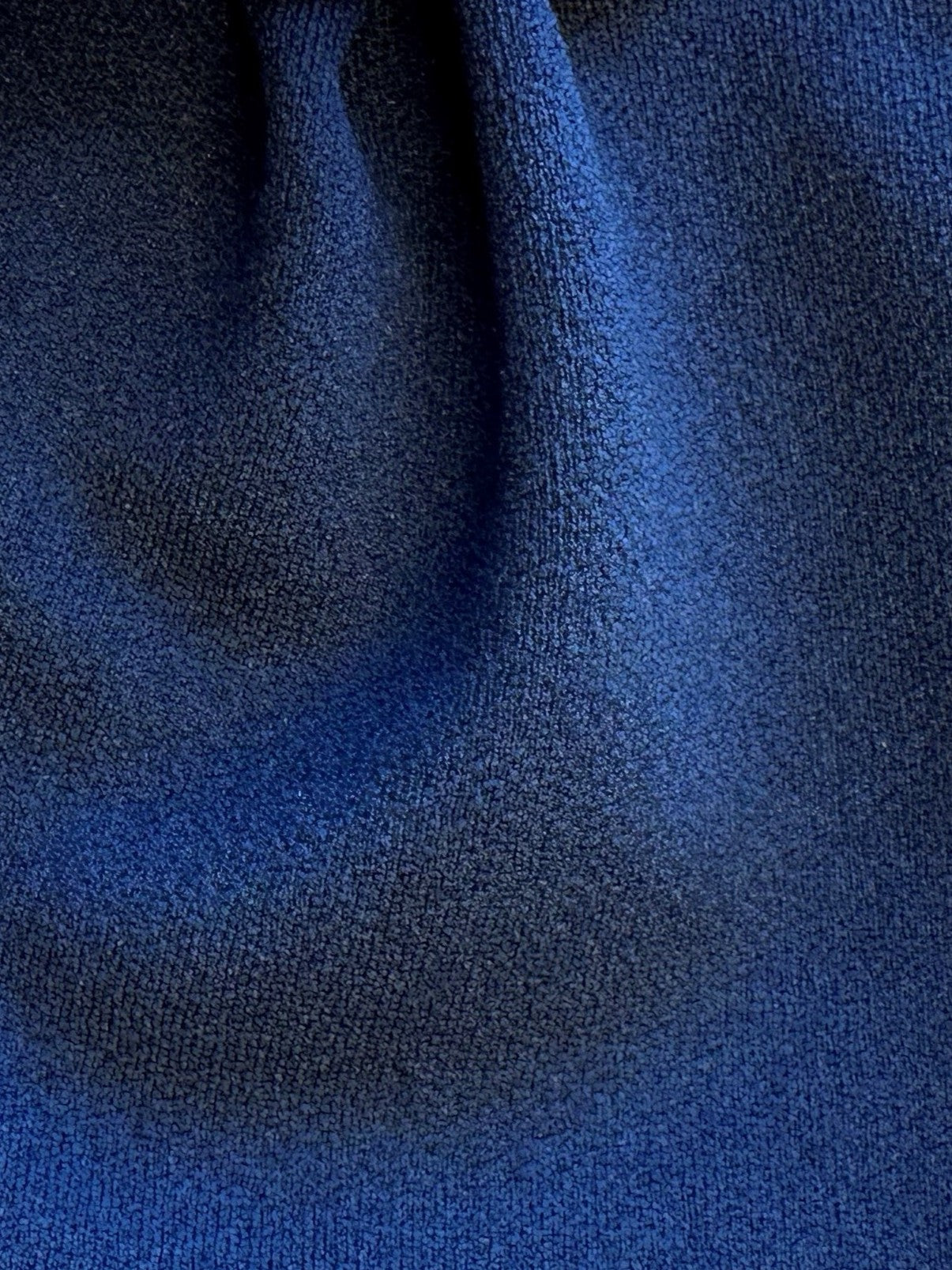 Marineblauer Stretch-Scuba-Krepp – Farne