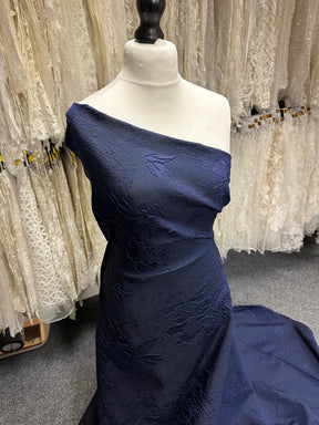 Marineblauer Cloqué-Jacquard – Ergebnis