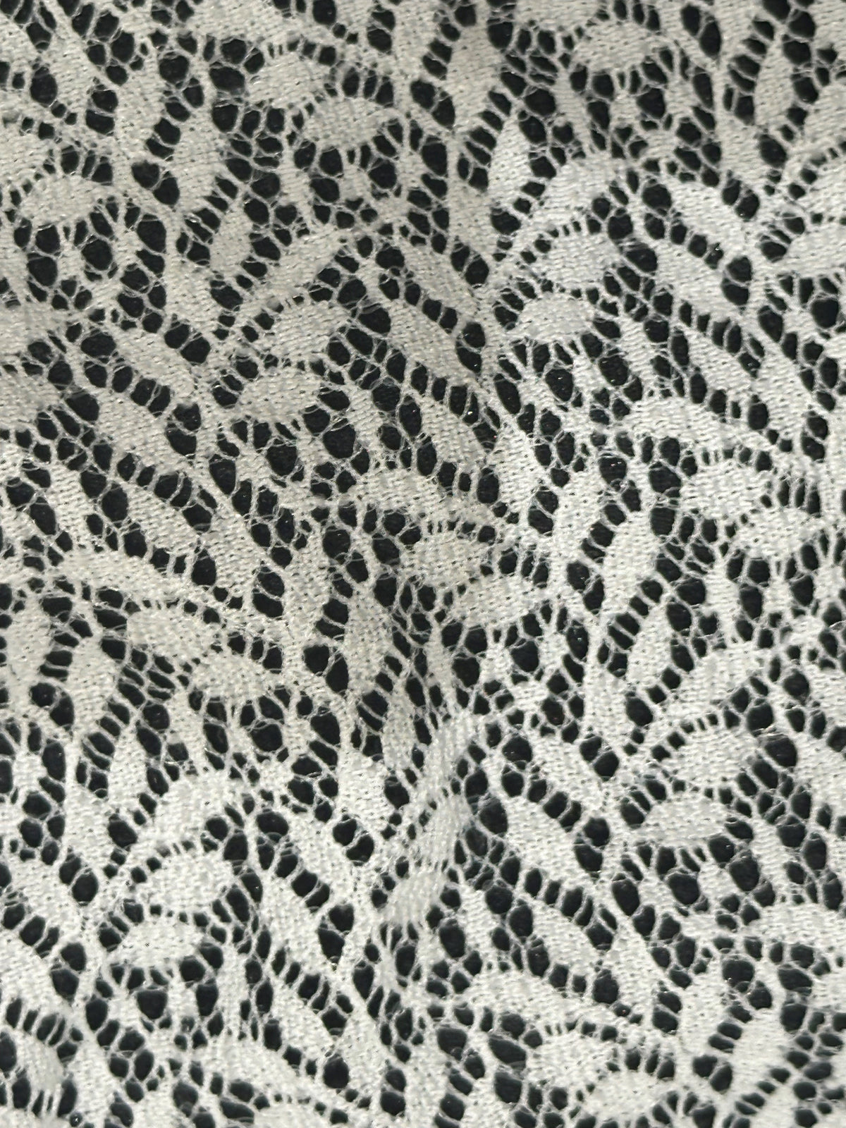 Elfenbeinfarbene, blattförmige Spitze - Nicole (CF)