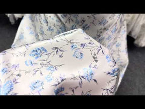 Elfenbein mit blau bedrucktem Satin - PR1004