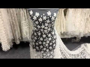 Elfenbeinfarbene bestickte Spitze - EB5046