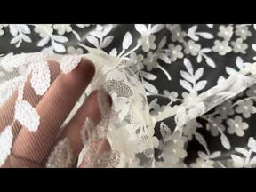 Elfenbeinfarbene 3D-Stickspitze – Finch (CF Florence)