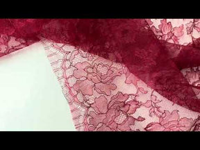 Bordeaux-rote Chantilly-Spitze - P177