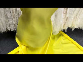 Zitronengelber Polyestersatin – majestätisch