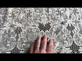 Elfenbeinfarbener, bestickter Georgette - EB6003