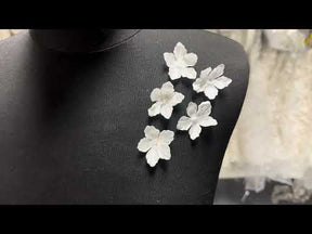 Blass-elfenbeinfarbene 5-blättrige Blüten - MM0030 (Beutel mit 144 Stück)