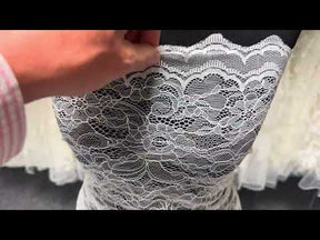 Pale Ivory Raschel Lace - P412