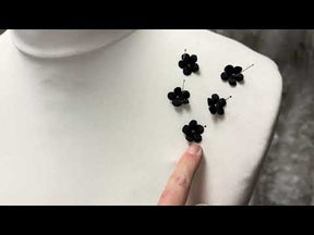 Schwarze Satinblumen - M10 (Beutel mit 144 Stück)