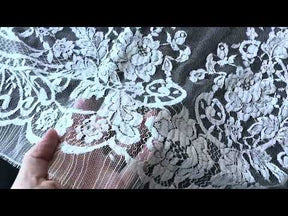 Elfenbeinfarbene Bio-Chantilly-Spitze – Nola