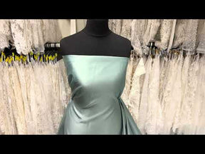 Nebelgrüner Polyester-Duchess-Satin - P42