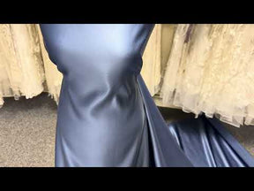Mineralblauer Polyester-Duchesse-Satin – Contessa