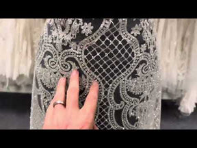 Elfenbeinfarbenes, glitzerndes Tüll-Ballkleid