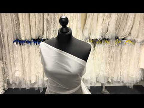 Hellelfenbeinfarbener Seidenorganza - P769