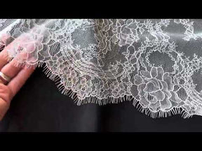 Elfenbeinfarbene Chantilly-Spitze – Camden