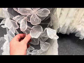 Elfenbein 3D-Spitze – Mickey