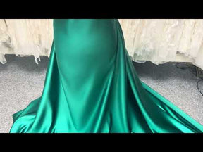 Grüner Polyester-Duchesse-Satin – Contessa