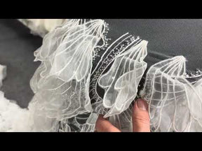 Elfenbeinfarbene 3D-Spitze – Fallon