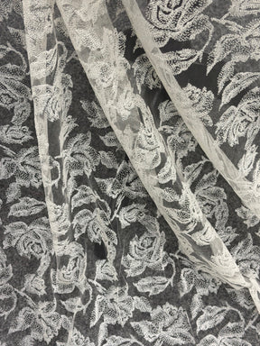 Elfenbeinfarbene französische Flockspitze mit Blumenmuster – Rebel