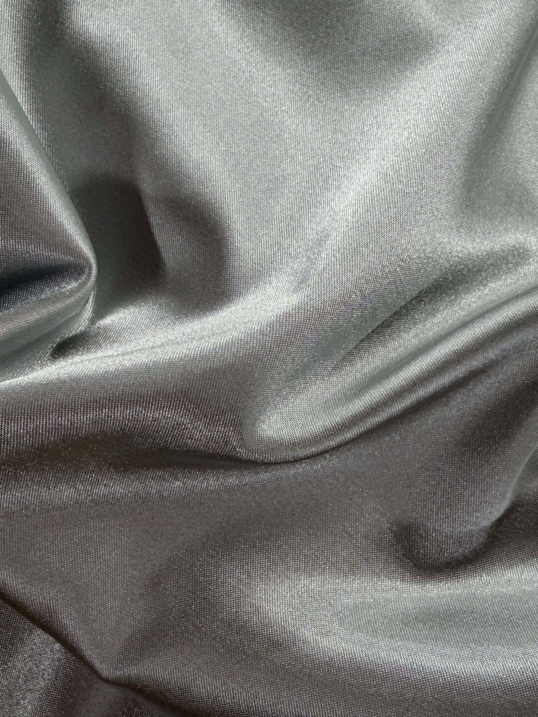Silberner Polyester-Stretch-Satin - Empathie