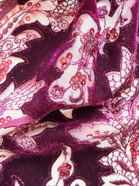 Weinrote 3D-Samtspitze - EB3023