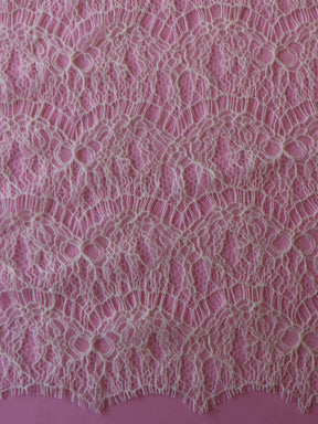 Chantilly-Spitze aus elfenbeinfarbener Wolle – Tashi