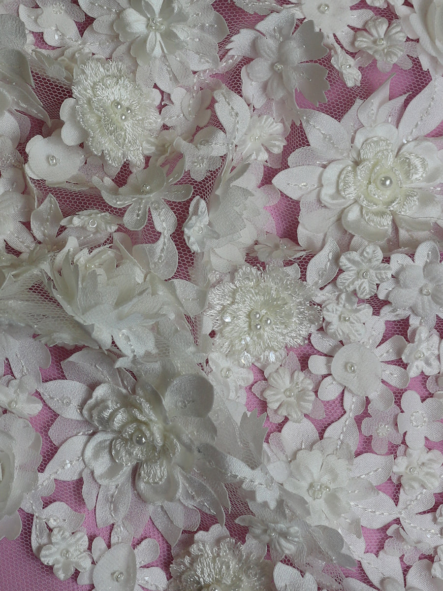 Elfenbeinfarbene Blumenspitze – Mackenna