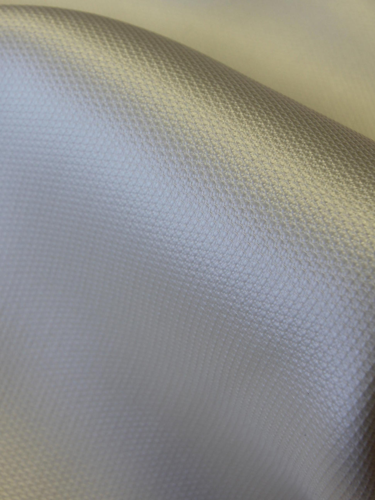 Elfenbeinfarbenes Polyester-Mikado (148 cm/58 Zoll) – Endearment
